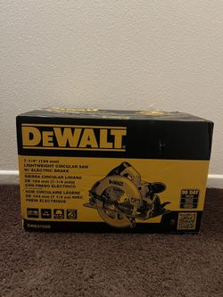 DEWALT Corded Lightweight Circular Saw 