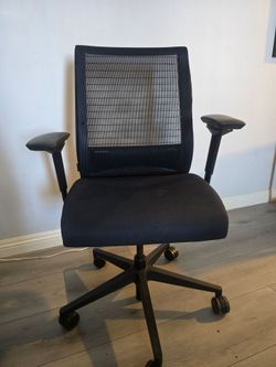 Steelcase Think v1 Office Chair - Black, Adjustable