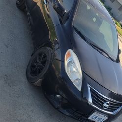 Nissan Versa 2013 Clean Title 