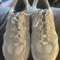 Lightly used Nike woman’s shoes