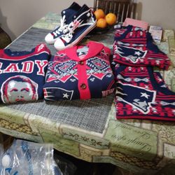 NEW ENGLAND PATRIOTS HOLIDAY SWEATERS 