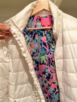 Lilly Pulitzer — White Puffer Coat