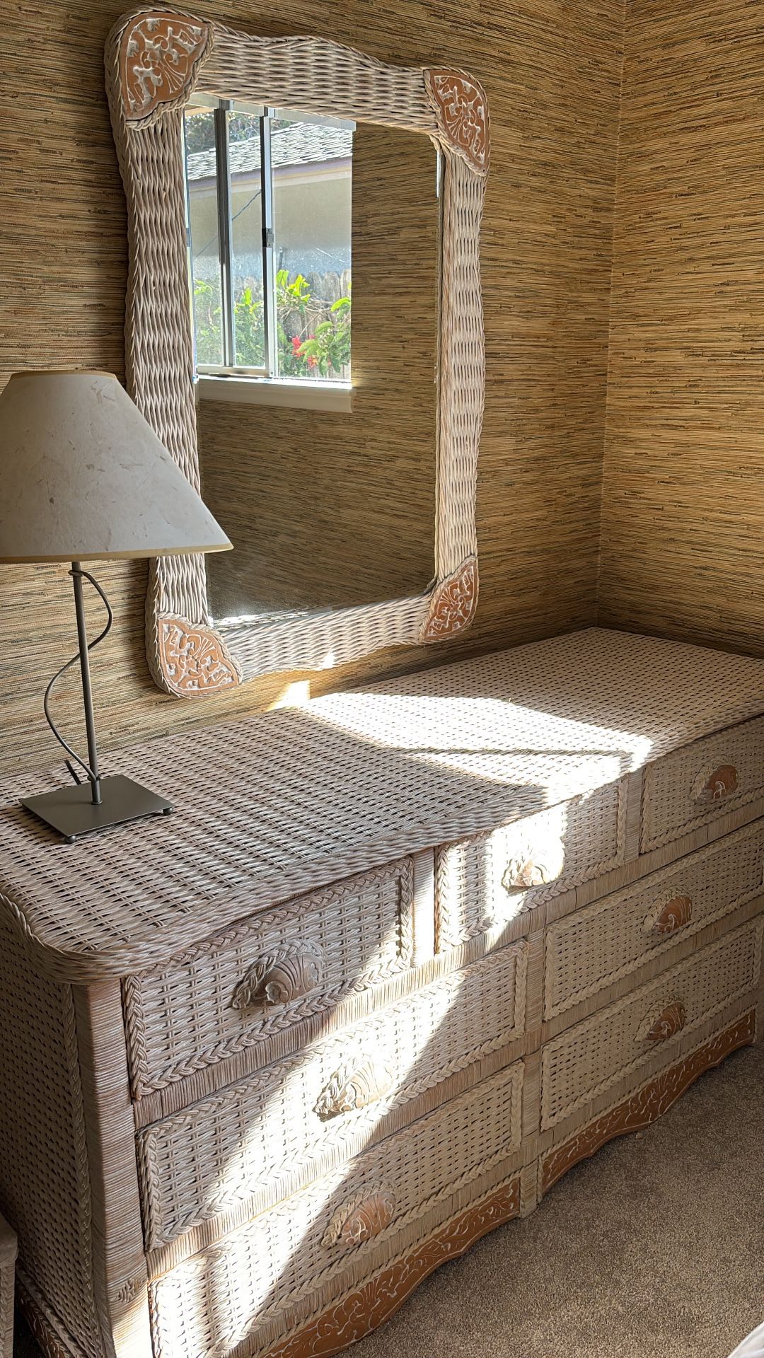 Ivory wicker Bedroom Set