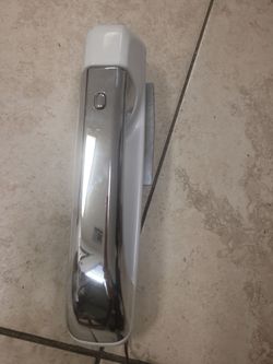 13 Dodge RAM 1500 Front Right Passenger Side Exterior Door Handle 1UJ881W7AE