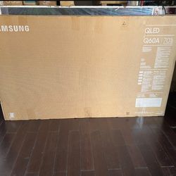 70" QLED SAMSUNG 4K SMART TV CLEARANCE!!!