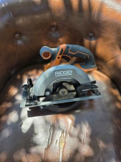 RIDGID
18V SubCompact Brushless Cordless 6-1/2 in. Circular Saw (Tool Only)