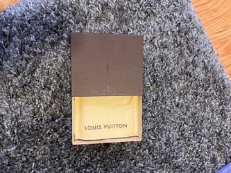 Louis Vuitton Men’s wallet monogram