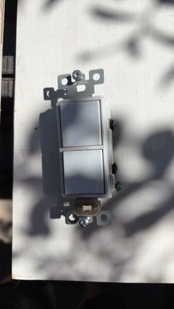 Dual Rocker Light Switch 15A 120V