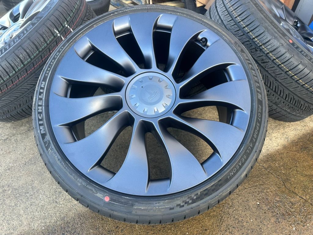 21” 2023 Model Y performance Uberturbine Wheels New Michelin BLE TPMS