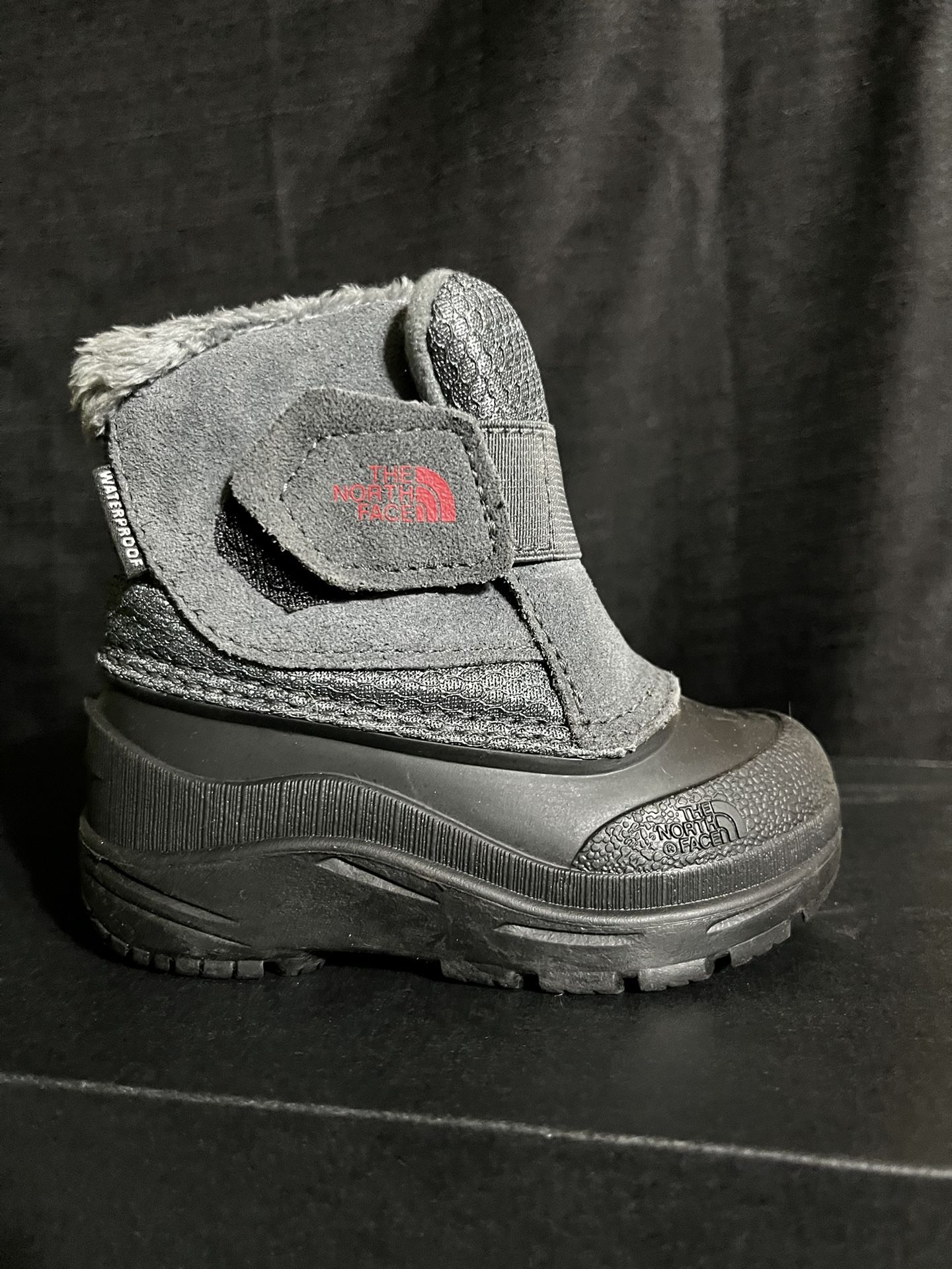 North Face Insulated Boots Size 6 Toddler