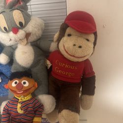Vintage Bugs Bunny, Cookie Monster, Ernie ET Dolls 