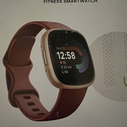 fitbit versa 4 bundle- NEW IN THE BOX