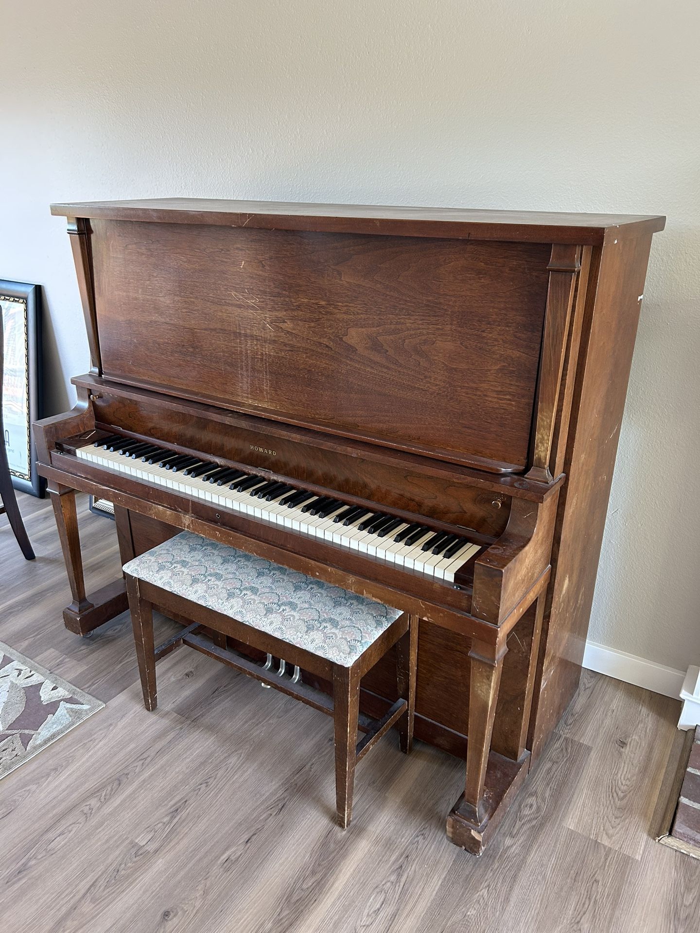 Howard Piano