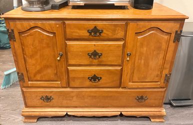 Dresser