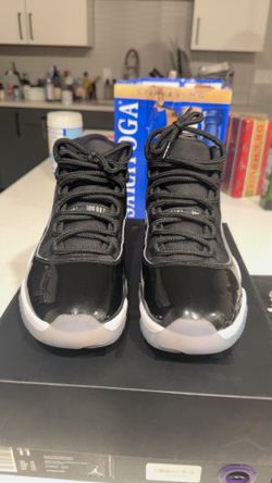Air Jordan 11 Space Jam