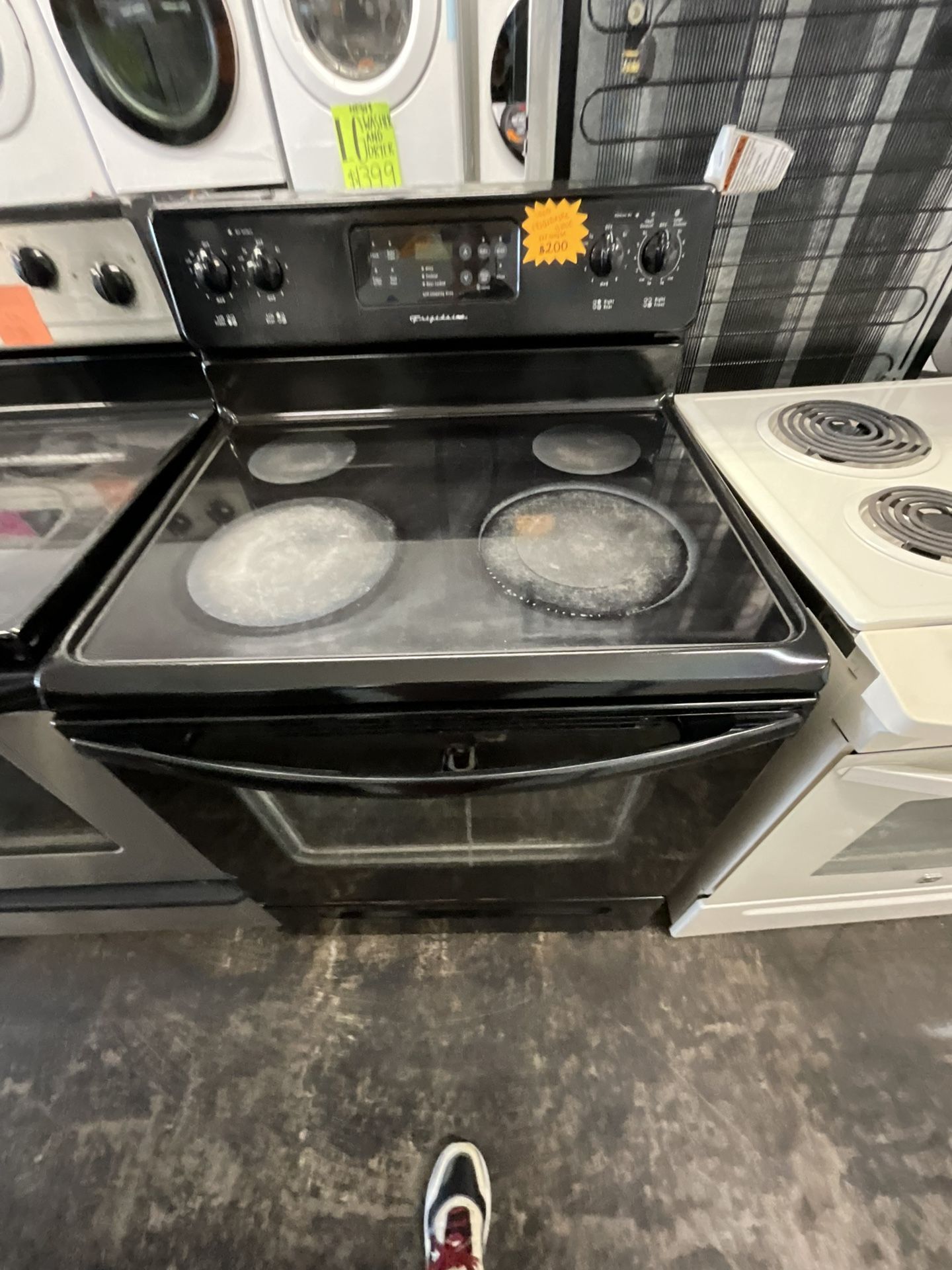 USED FRIGIDAIRE STOVE