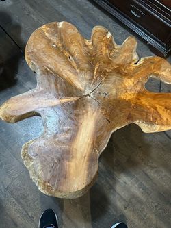 Mesa de centro madera fuerte