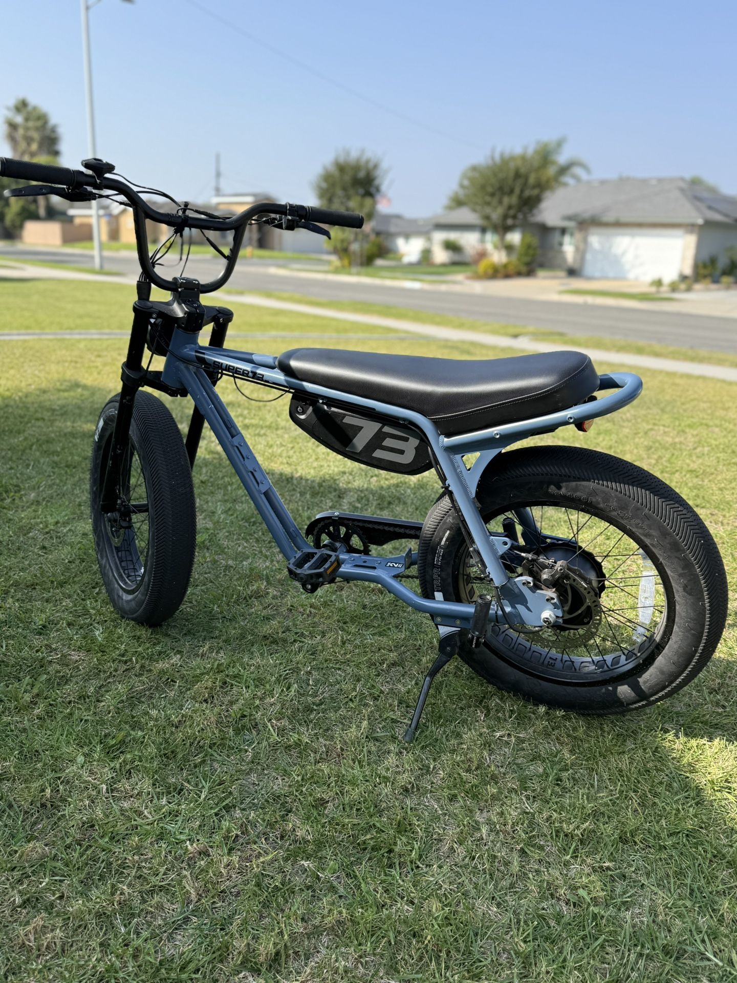 Super 73 Z-Miami Panthro blue ——NO TRADES—-(610 Miles)