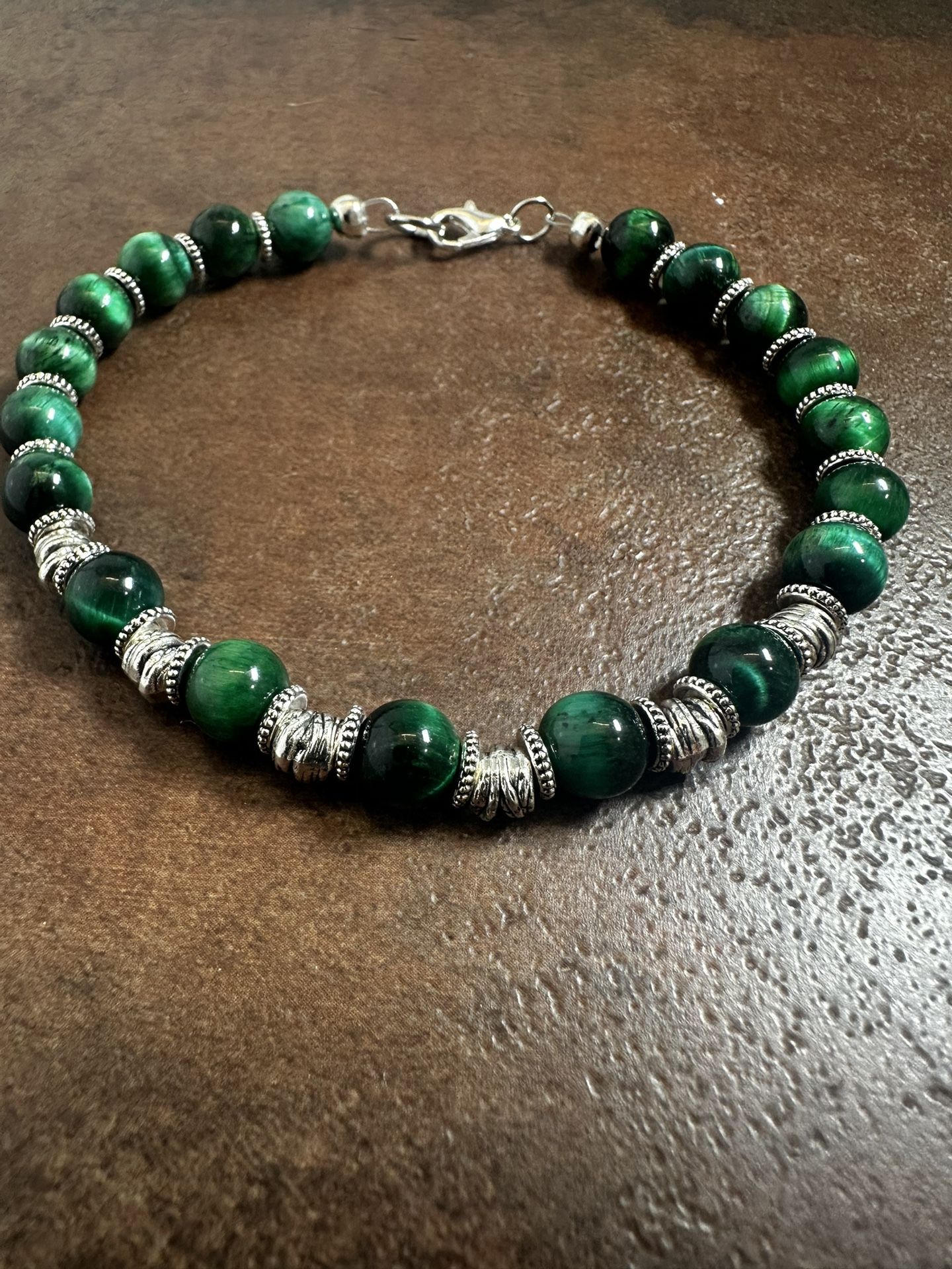 Elegant Green Tigers Eye Beaded Bracelet