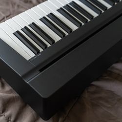 NEW w/o BOX Yamaha P71, 88 Weighted Keys, Piano Keyboard