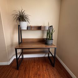 Modern Wood & Metal Desk with Shelving – Excellent Condition