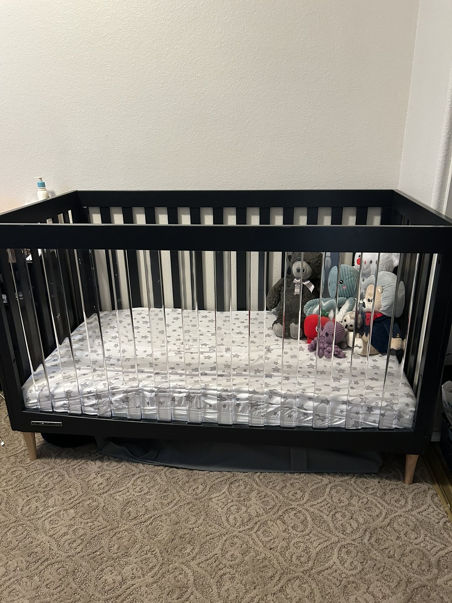 Baby Crib 4 In 1 Convertible Crib 