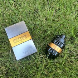 Viktor n Rolf Spice bomb