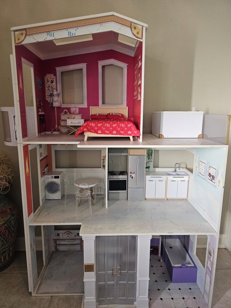 Rainbow High Dollhouse