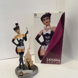 DC Comics Bombshells Zatanna Statue 
