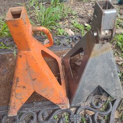 Two Jack stands need middle part only 10$ herramienta TOOLS GARAGE ITEMS