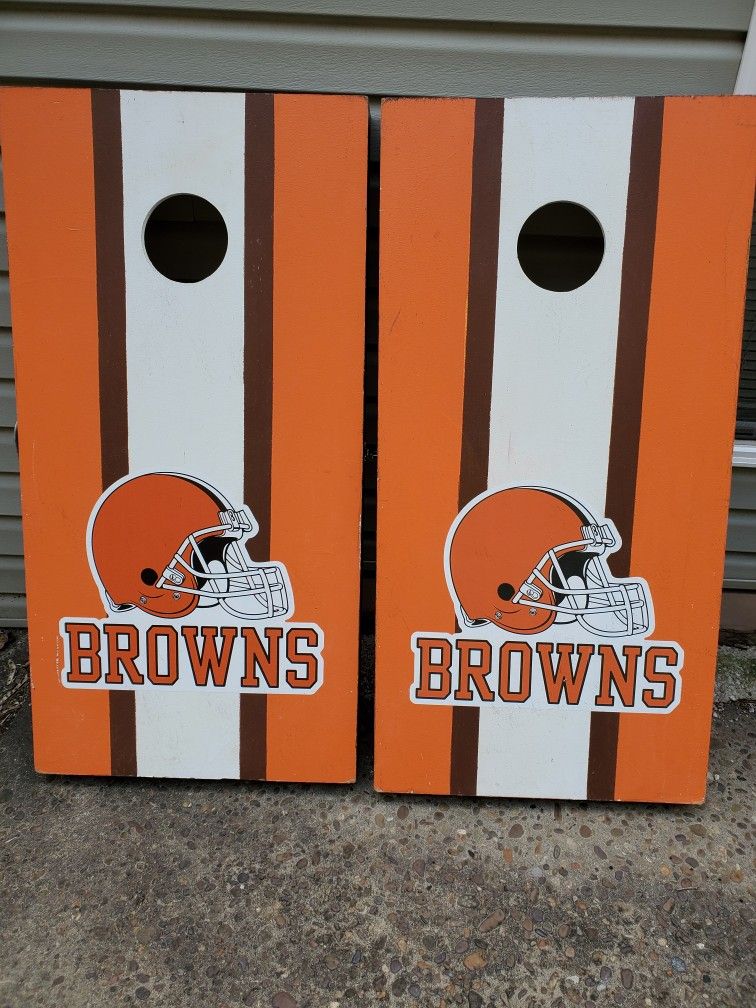 Cornhole Boards/ Browns/7- Bags Included @ $20 extra