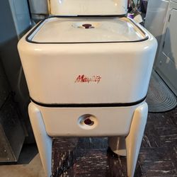 Vintage Maytag Washing Machine