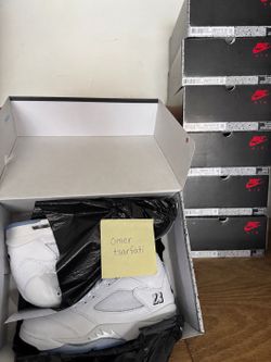 AJ5 WHITE METALLIC READ DESCRIPTION
