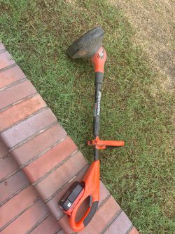 Black & Decker Grasshog with battery
