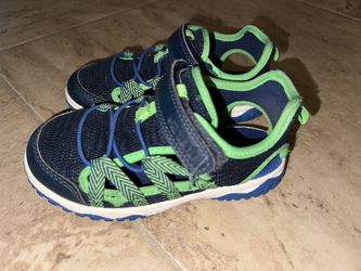 Carter’s Shoes Size 11