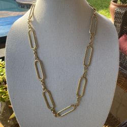 Paper Clip Gold Tone More Then Simple Chain 