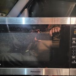 Panasonic 1200 Watt Microwave 