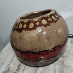SIGNED GRIFFEN RIZO POTTERY ART VASE 8"×6"