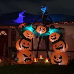 9ft Light-Up Jack-O-Lantern Archway Inflatable - Spirit Halloween