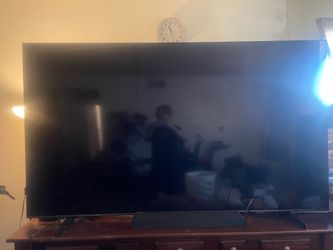 Big Tv (don’t know size)