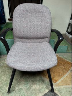 Desk chair
