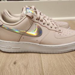 Nike Air Force 1 Low
Pink Iridescent (Women's)