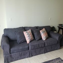 Living Room(3 Sofas)