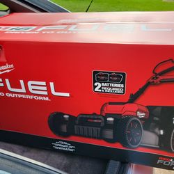 Milwaukee 21" self propelled duel battery mower