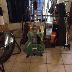 Teles, Strat, Gretch, Epiphone 