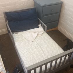 Toddler’s bed and would you seen the pictures