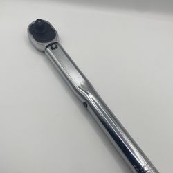 3/8” Dr. Micrometer Adjustable Torque Wrench (19-110N-m)