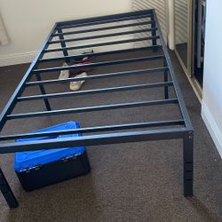 Free Twin Bedframe