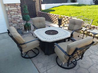 Firepit and chairs