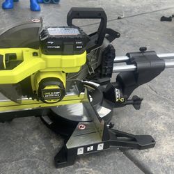 RYOBI ONE+ HP 18V Brushless Cordless 10 in. Sliding Compound Miter Saw (Tool Only)missing Dust Bag